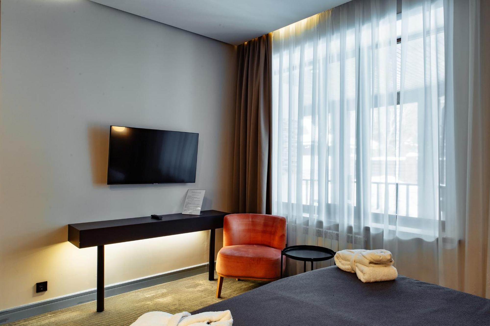 Дом У Озера Hotel โบโรโวเย ภายนอก รูปภาพ