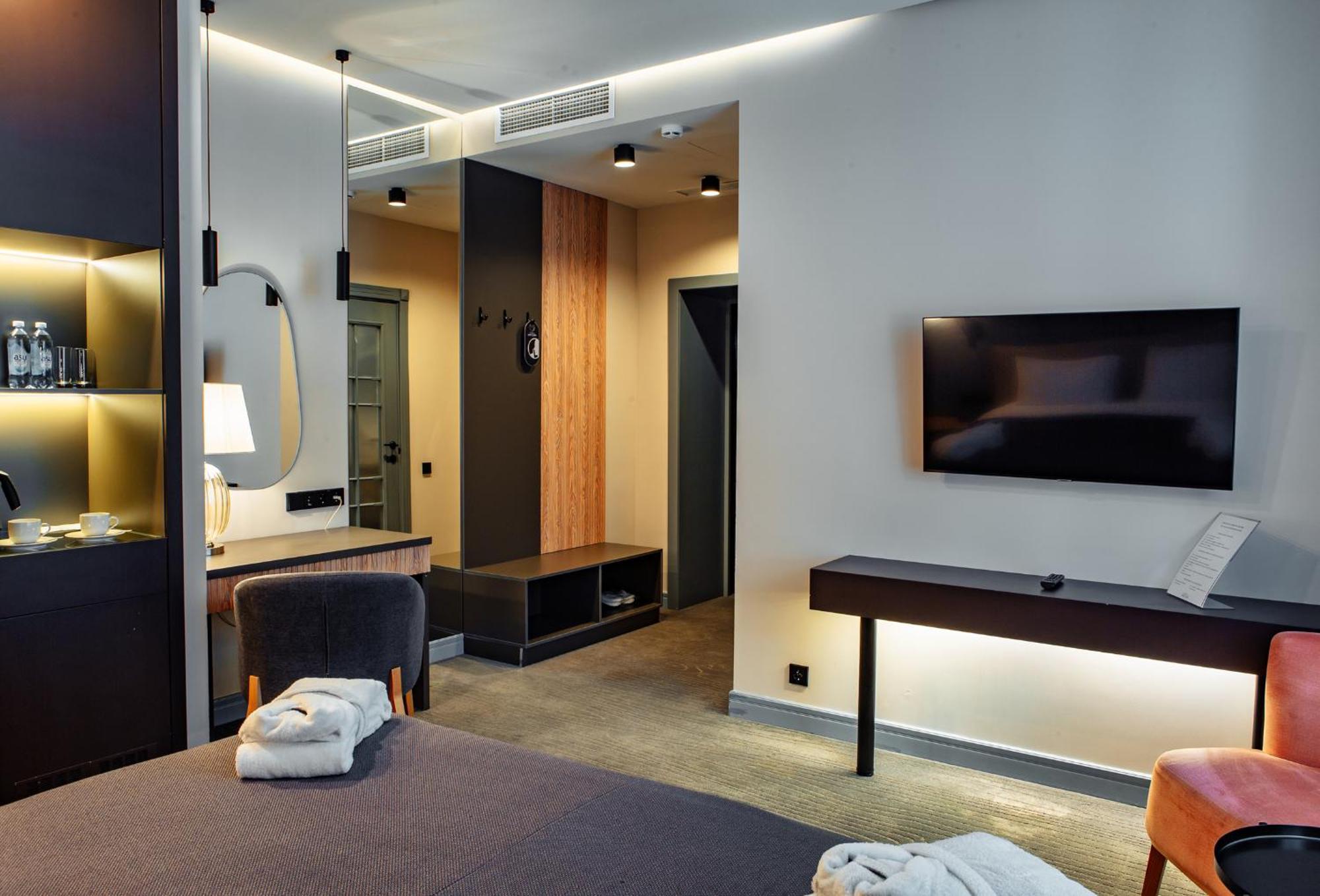 Дом У Озера Hotel โบโรโวเย ภายนอก รูปภาพ