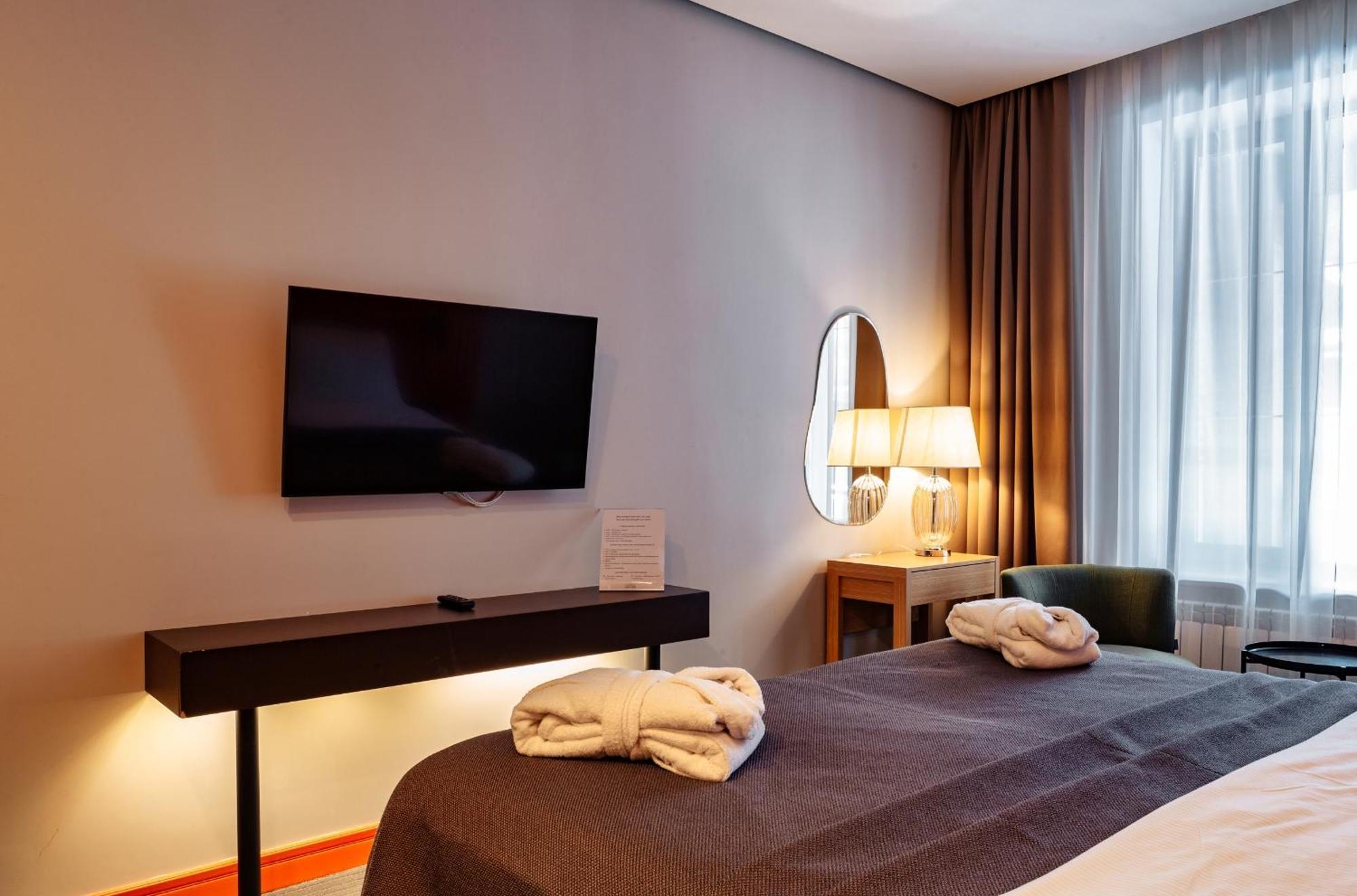 Дом У Озера Hotel โบโรโวเย ภายนอก รูปภาพ
